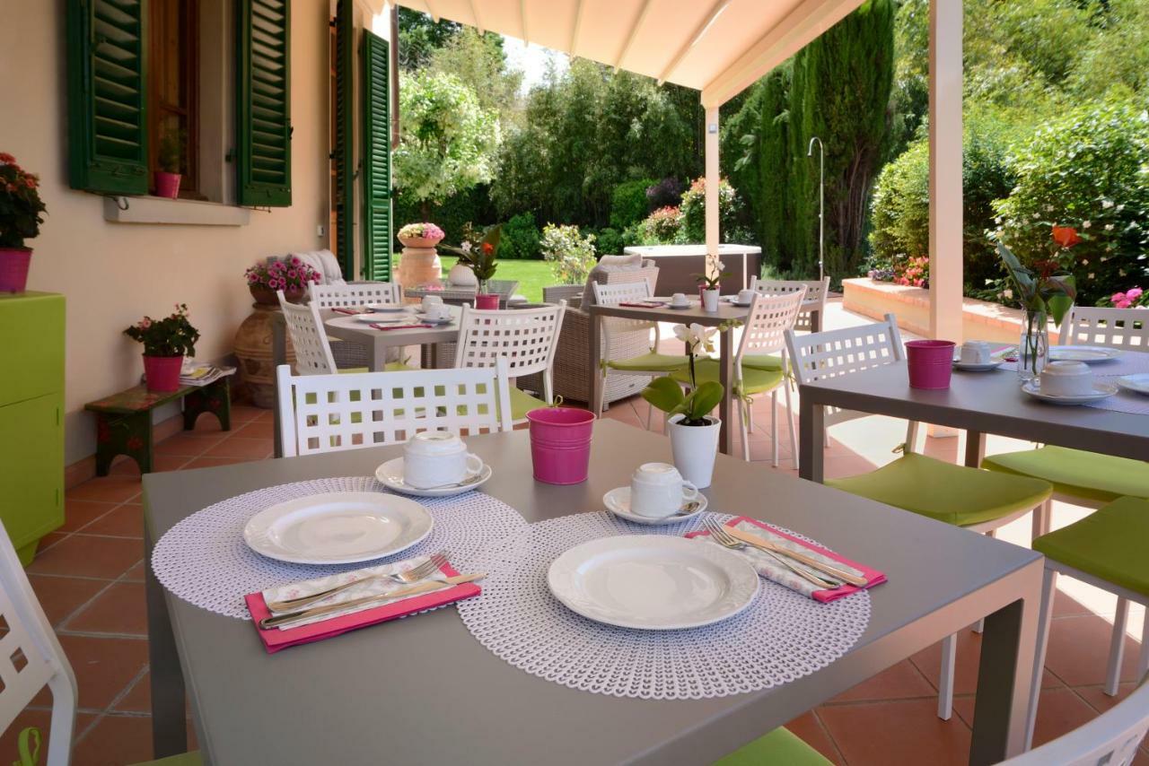Villa Le Facezie B&B Terranuova Bracciolini Exterior photo
