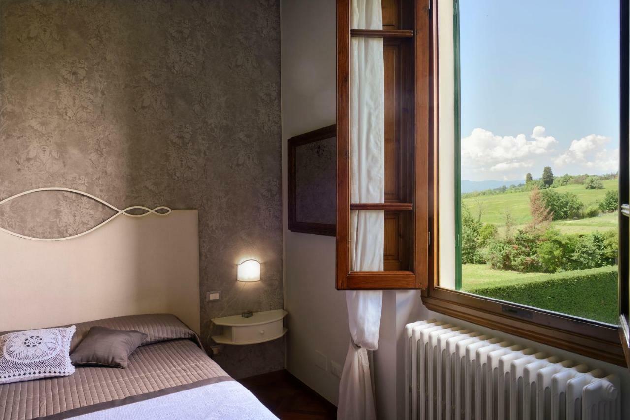 Villa Le Facezie B&B Terranuova Bracciolini Exterior photo